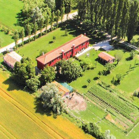 2 Bedroom Awesome Home In Taglio Di Po Ro Porto Viro Kültér fotó